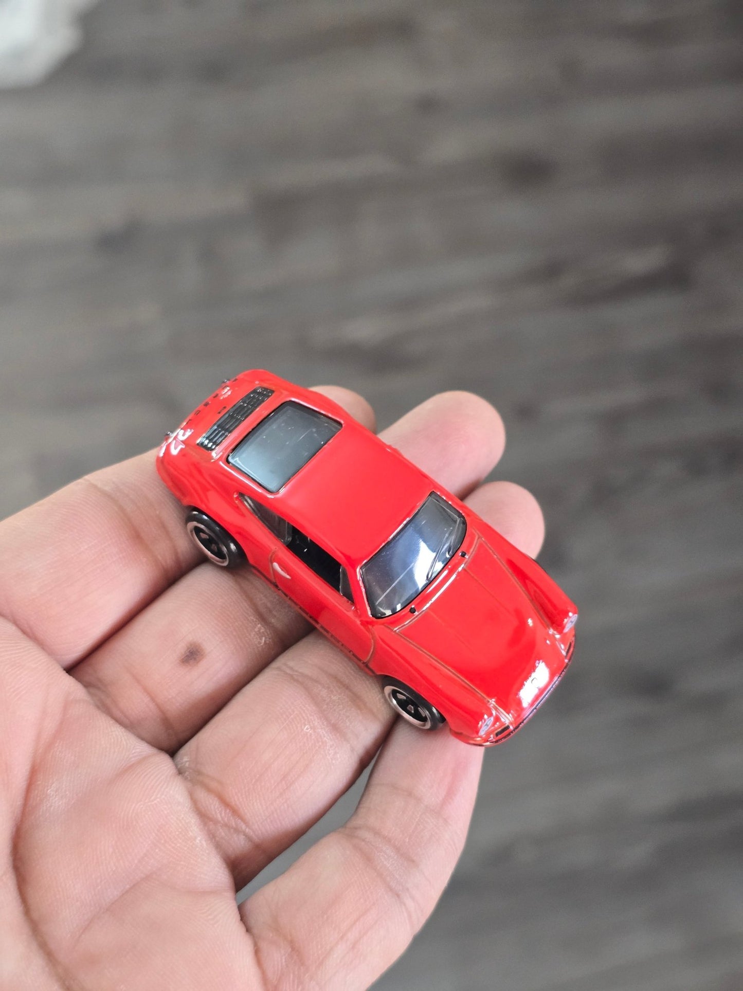 Hot Wheels 1967 Porsche 911 R - Red (Uncarded) - Kinder Logs
