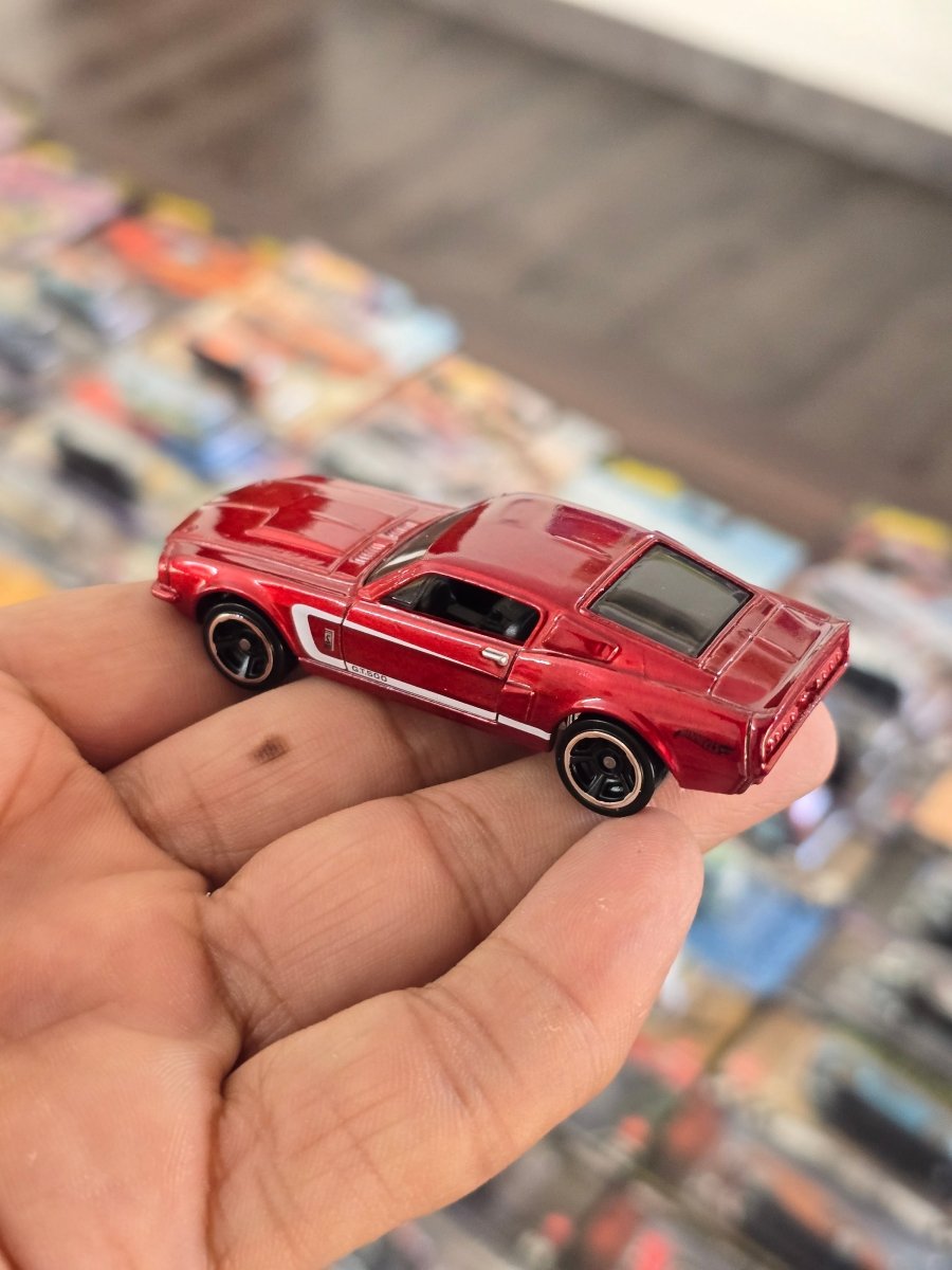 Hot Wheels 1967 Shelby GT500 - Nightburnerz (Uncarded) - Kinder Logs