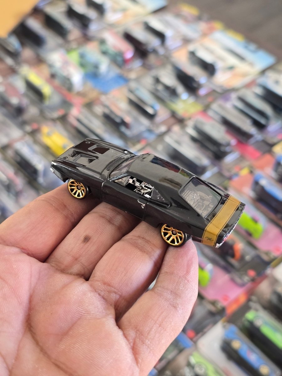 Hot Wheels 1968 Dodge Charger - Fast & Furious Dominic Toretto (Uncarded) - Kinder Logs