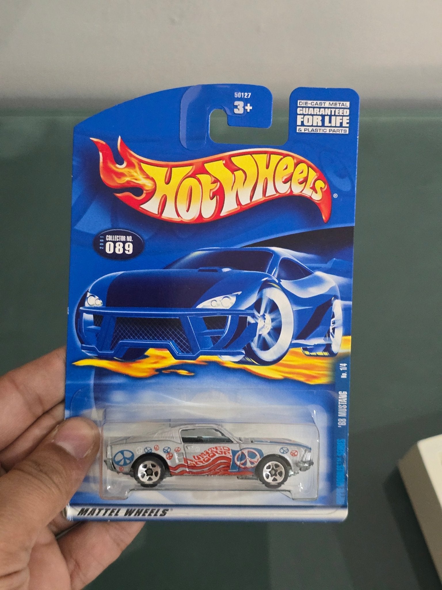 Hot Wheels 1968 Ford Mustang - Collector No. 089 - Kinder Logs