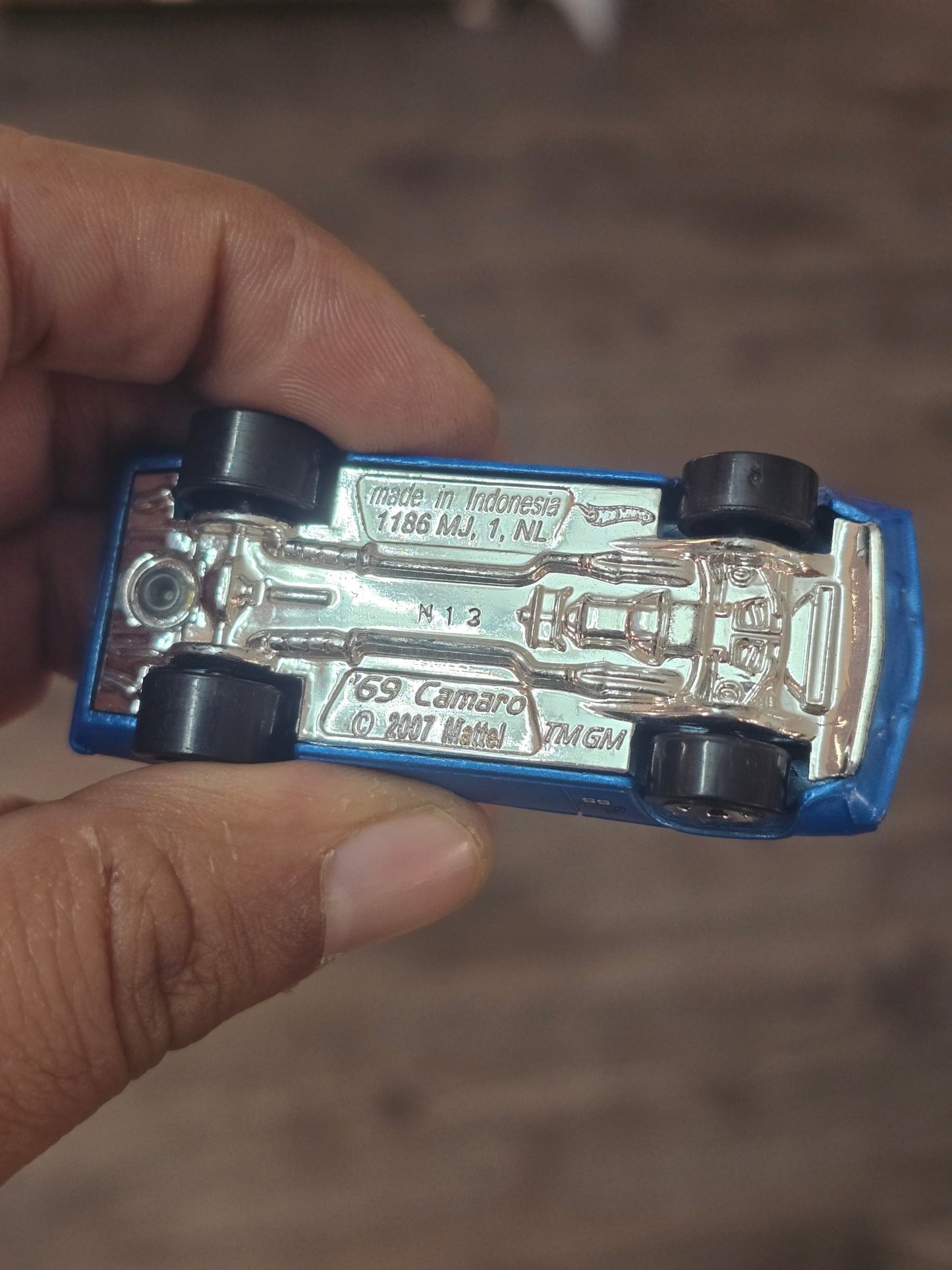 Hot Wheels 1969 Chevrolet Camaro (Pre - Owned) - Kinder Logs