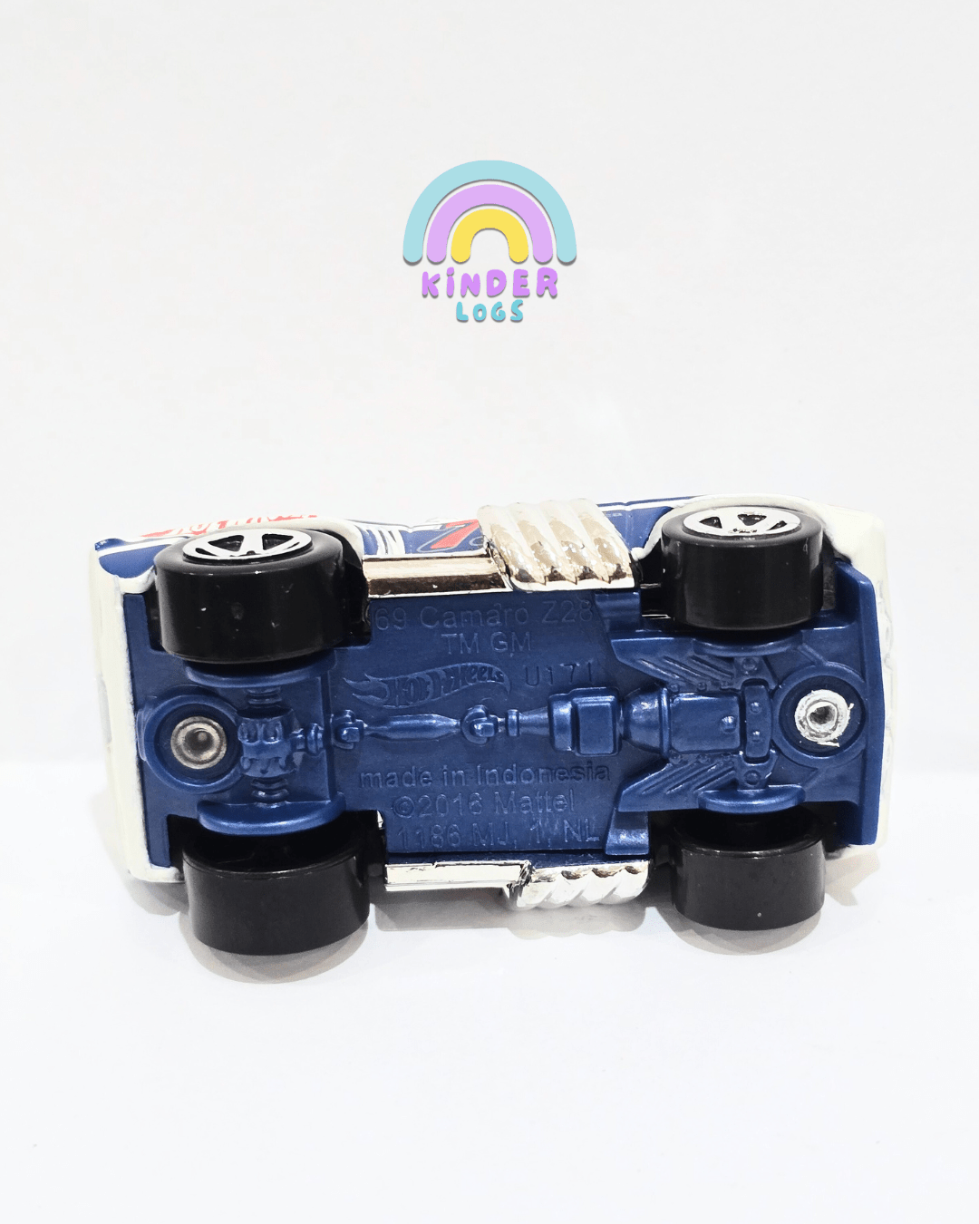 Hot Wheels 1969 Chevy Camaro Z28 Tooned - White (Uncarded) - Kinder Logs