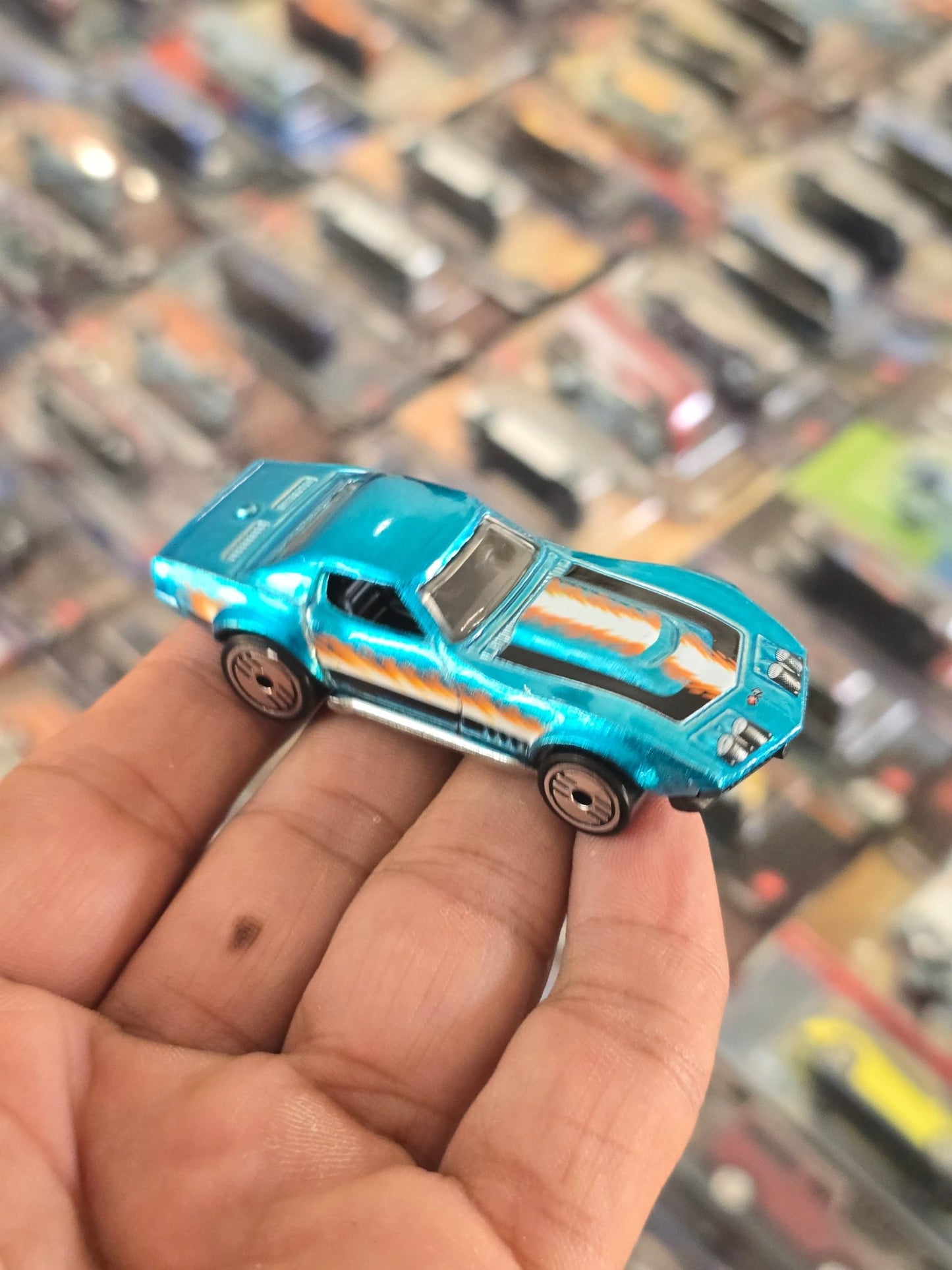 Hot Wheels 1969 COPO Corvette - Ultra Hots (Uncarded) - Kinder Logs