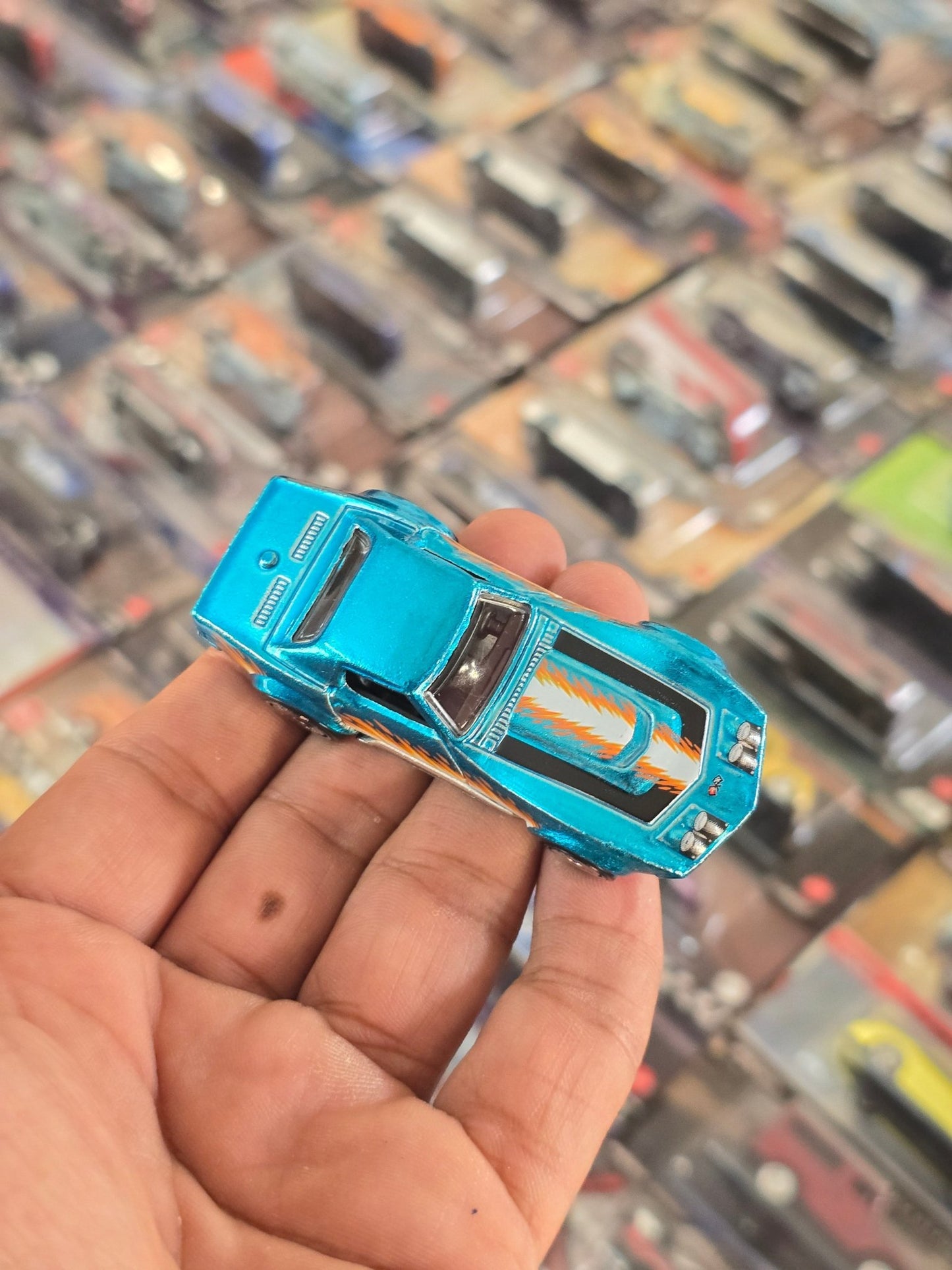 Hot Wheels 1969 COPO Corvette - Ultra Hots (Uncarded) - Kinder Logs