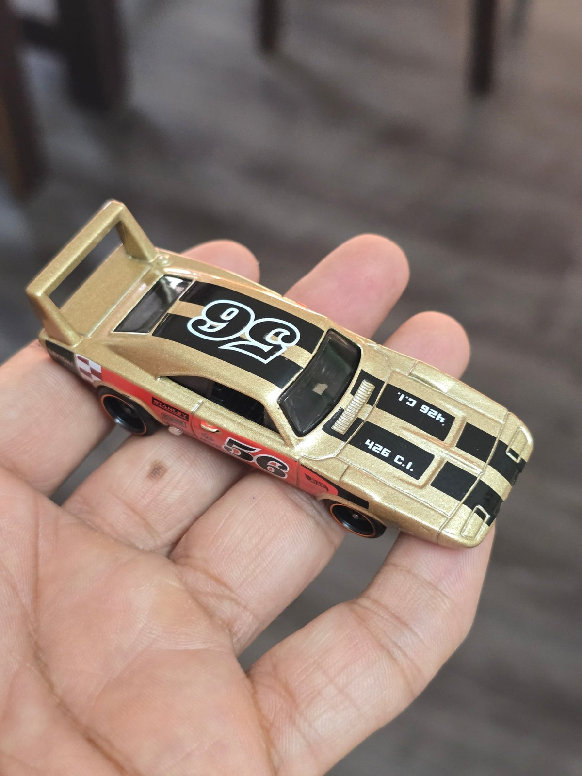 Hot Wheels 1969 Dodge Charger Daytona - Gold (Uncarded) - Kinder Logs