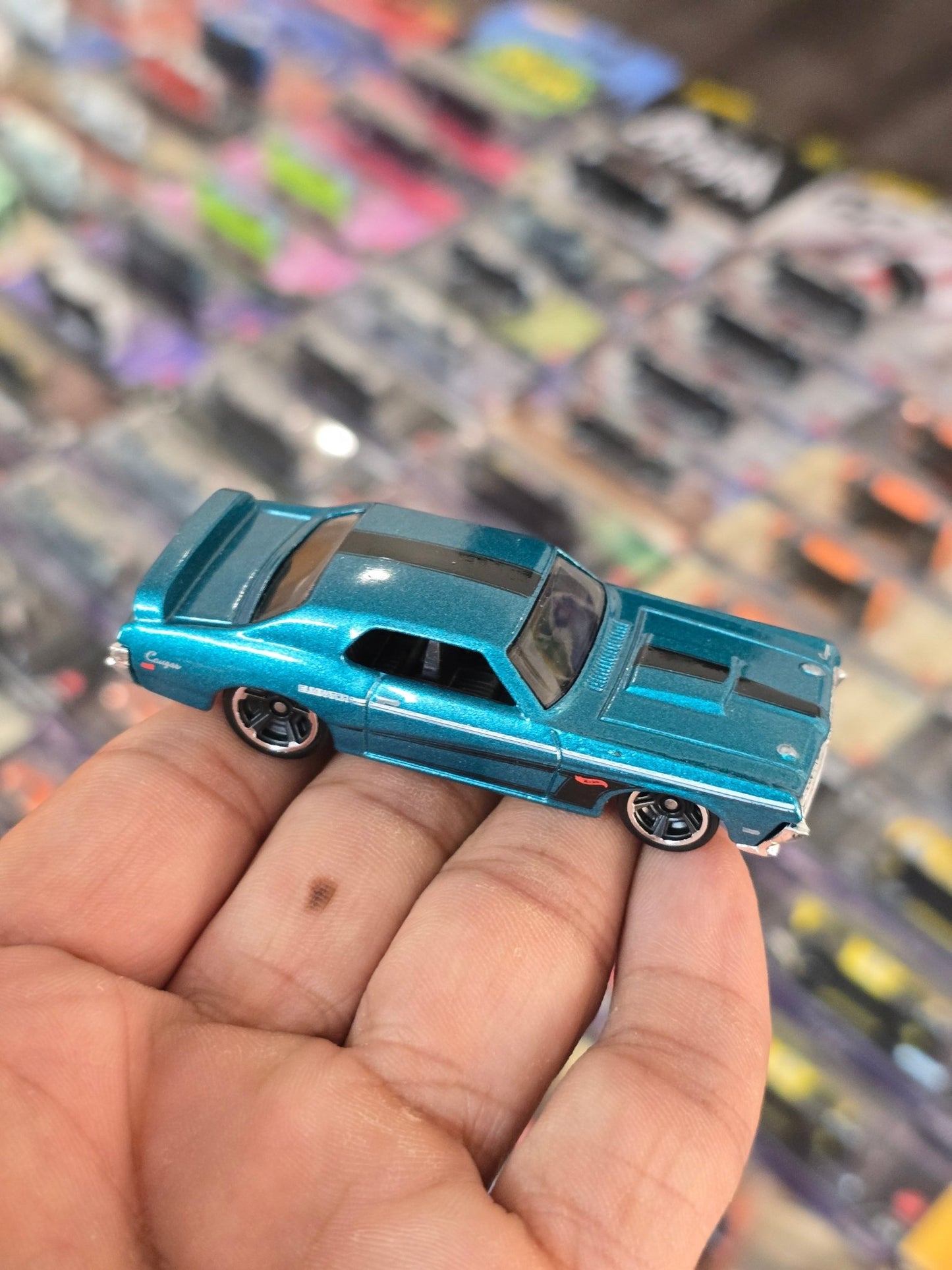 Hot Wheels 1969 Mercury Cougar Eliminator - Teal (Uncarded) - Kinder Logs