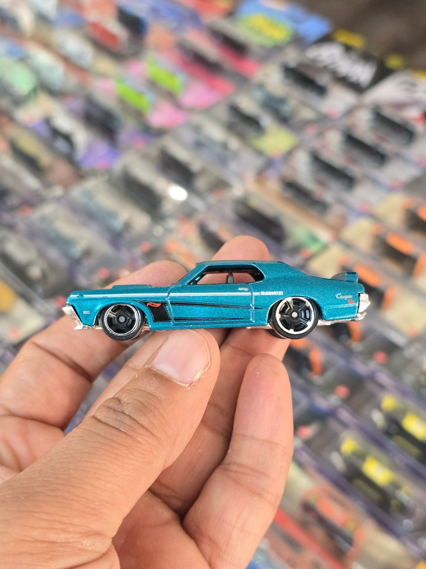 Hot Wheels 1969 Mercury Cougar Eliminator - Teal (Uncarded) - Kinder Logs