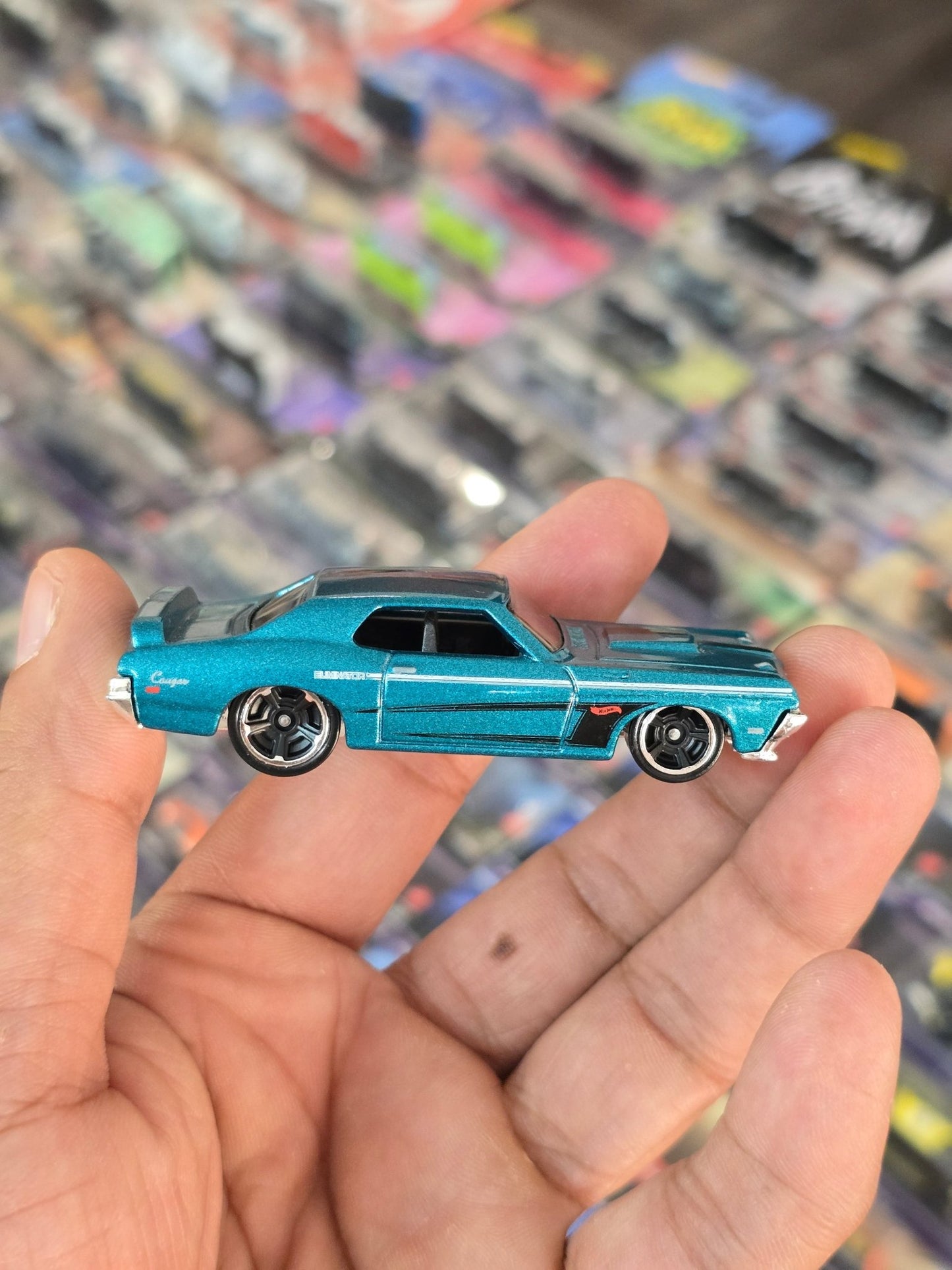 Hot Wheels 1969 Mercury Cougar Eliminator - Teal (Uncarded) - Kinder Logs