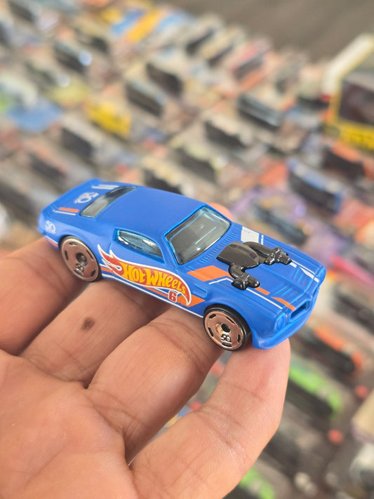 Hot Wheels 1970 Pontiac Firebird - 50 Race Team (Uncarded) - Kinder Logs