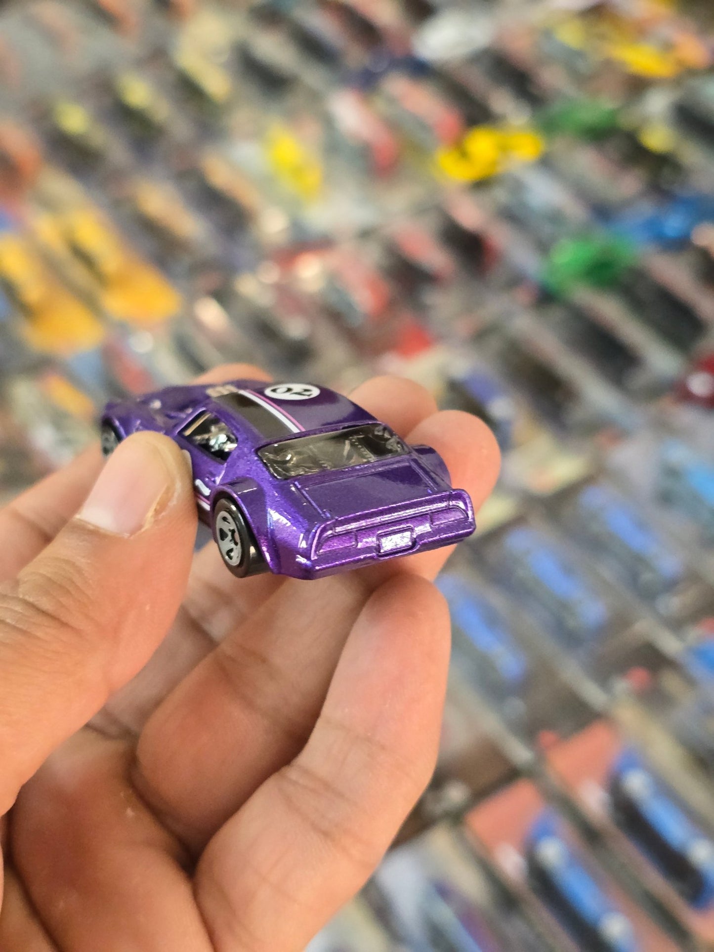 Hot Wheels 1970 Pontiac Firebird (Uncarded) - Kinder Logs