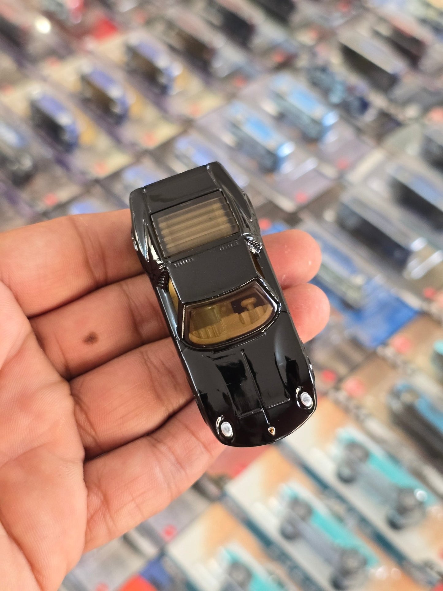 Hot Wheels 1971 Lamborghini Miura P400 SV - Black (Uncarded) - Kinder Logs