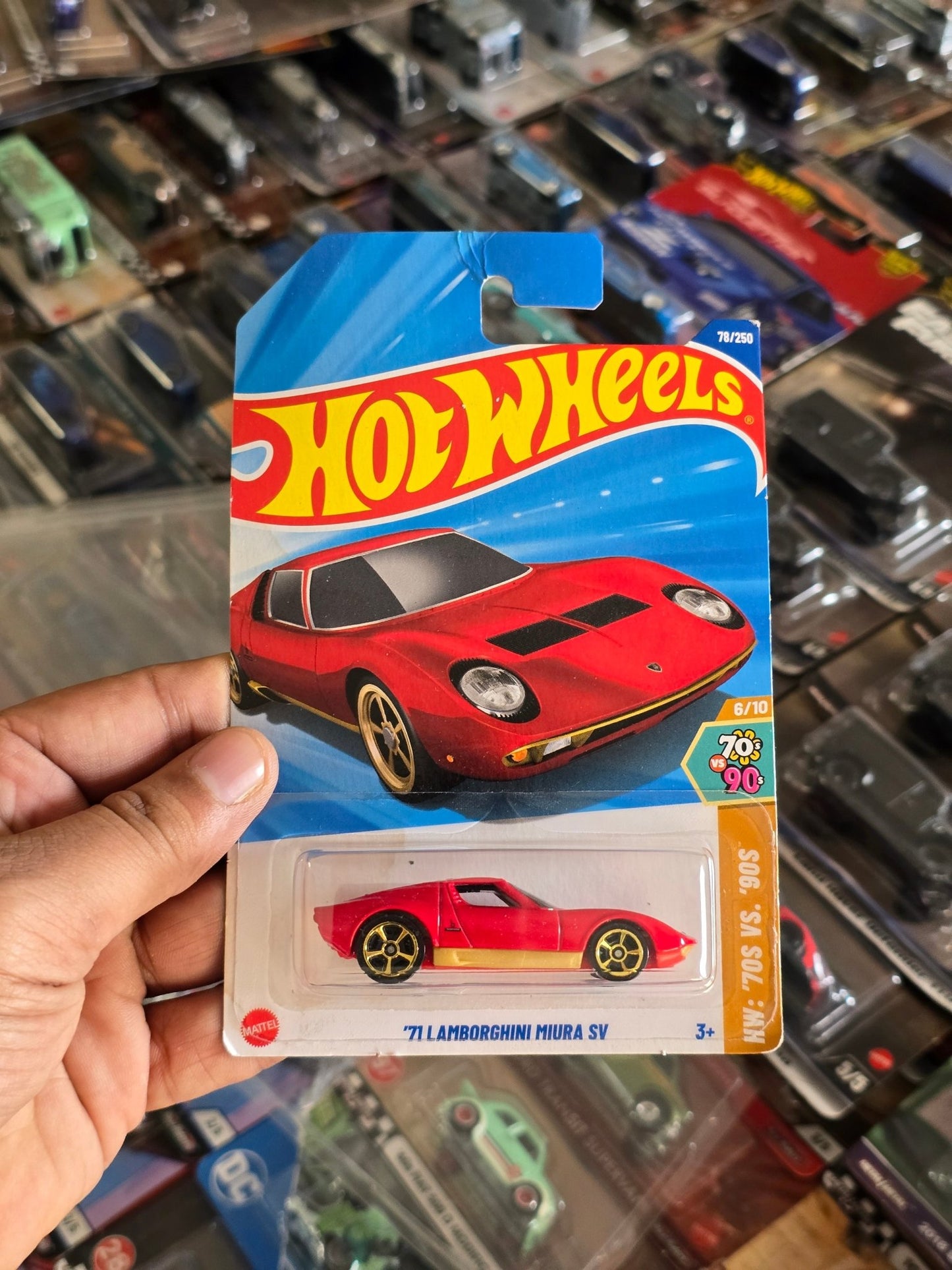 Hot Wheels 1971 Lamborghini Miura SV - Red (Imported) - Kinder Logs