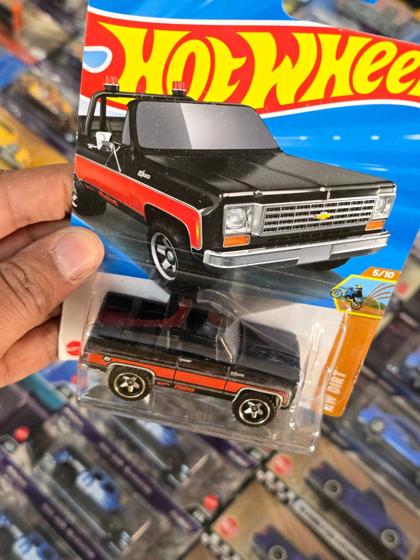 Hot Wheels 1975 Chevy Blazer Custom (Imported) - Kinder Logs