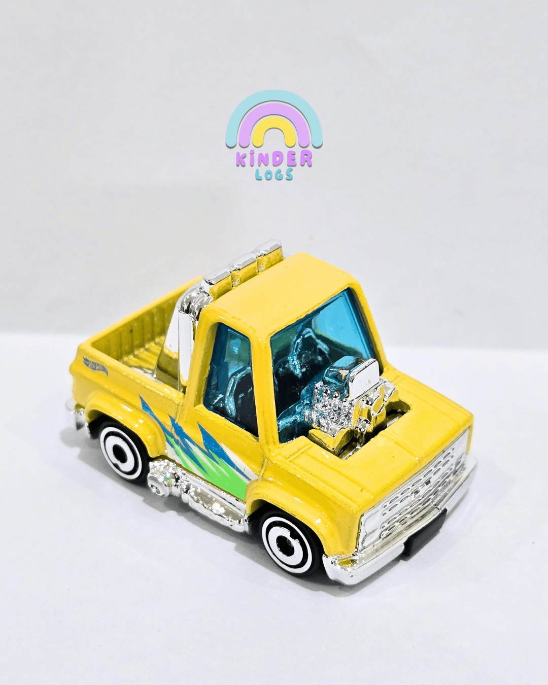 Hot Wheels 1983 Chevrolet Silverado Tooned - Yellow (Uncarded) - Kinder Logs