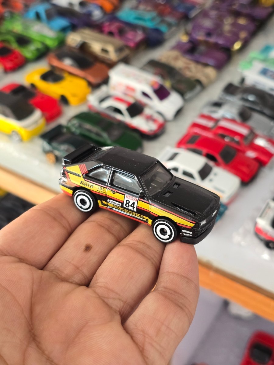 Hot Wheels 1984 Audi Sport Quattro - Black (Uncarded) - Kinder Logs