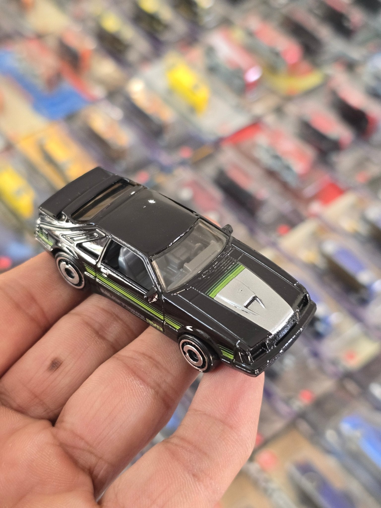 Hot Wheels 1984 Ford Mustang SVO - Black (Uncarded) - Kinder Logs