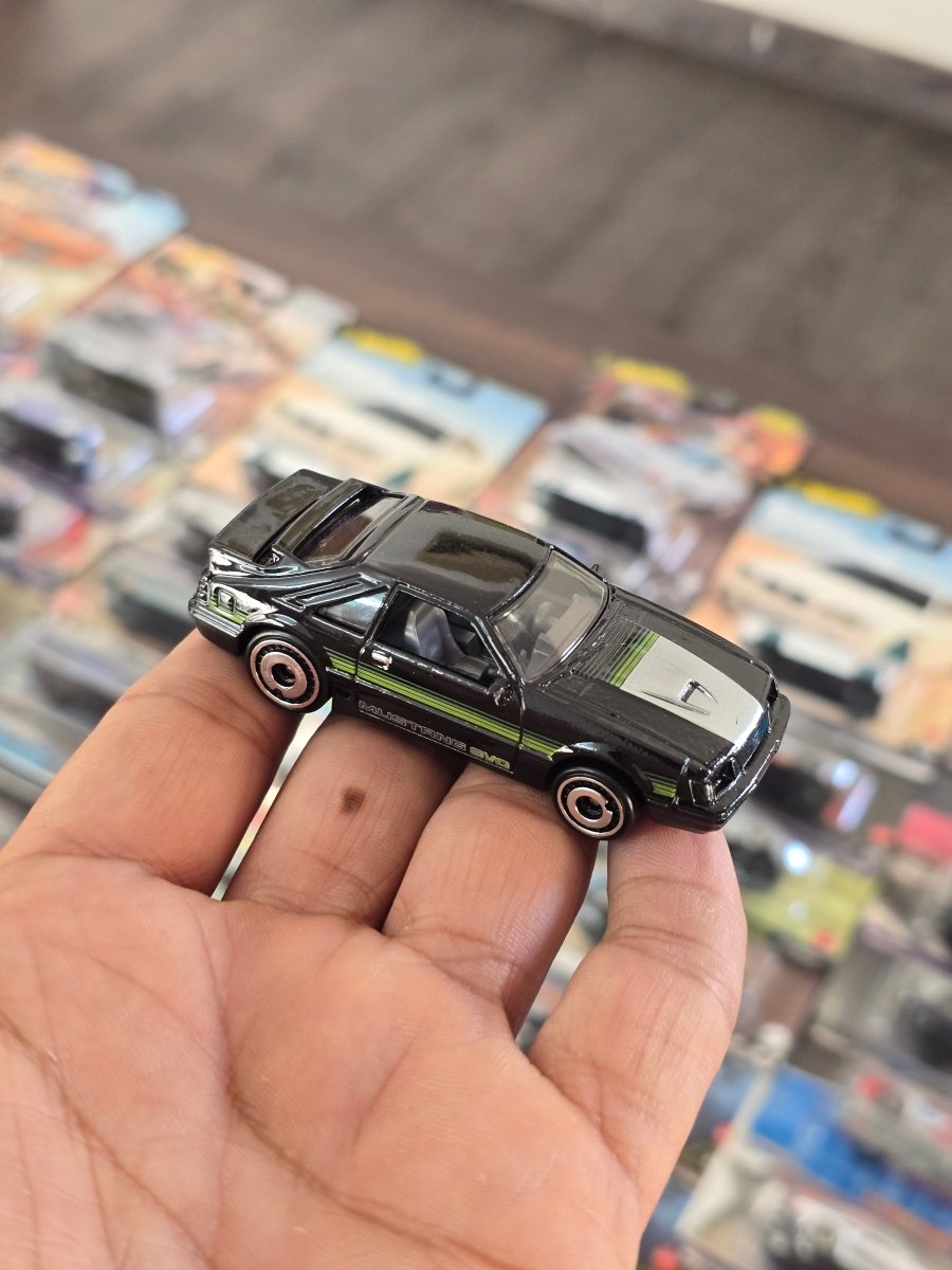 Hot Wheels 1984 Ford Mustang SVO - Black (Uncarded) - Kinder Logs