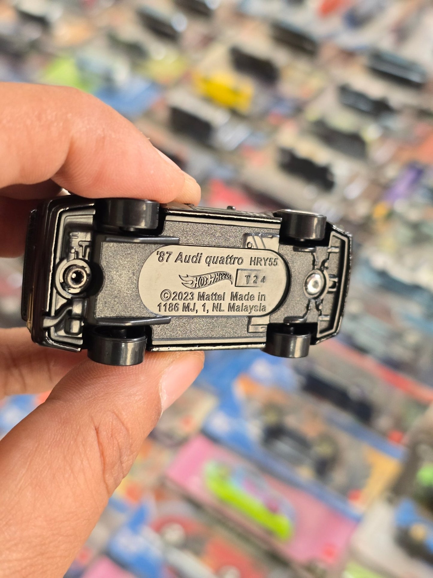 Hot Wheels 1987 Audi Quattro - Black (Uncarded) - Kinder Logs