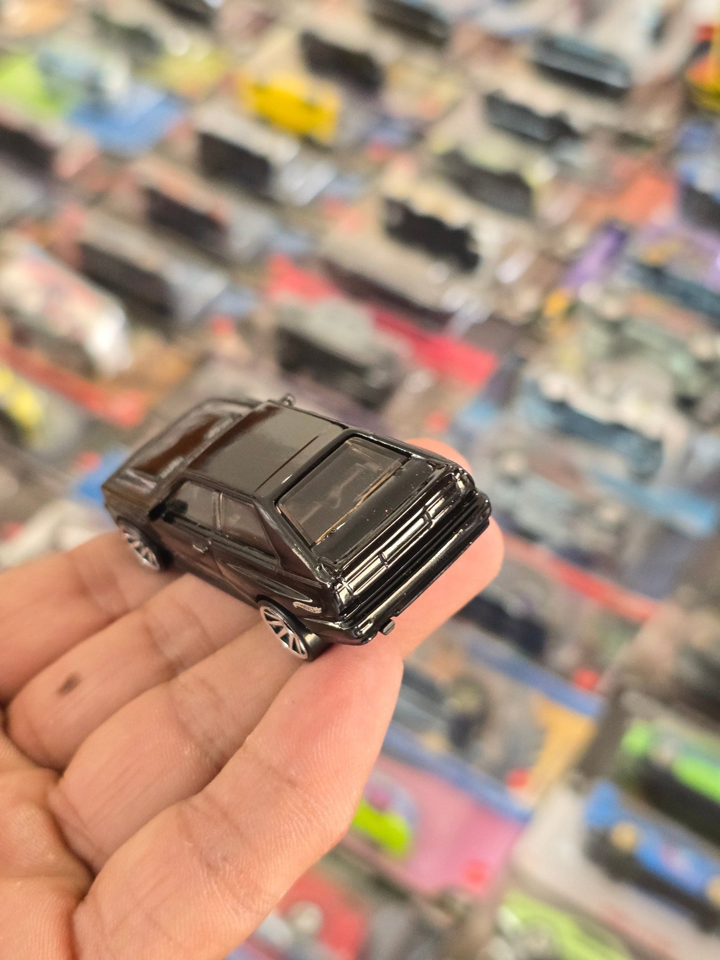 Hot Wheels 1987 Audi Quattro - Black (Uncarded) - Kinder Logs