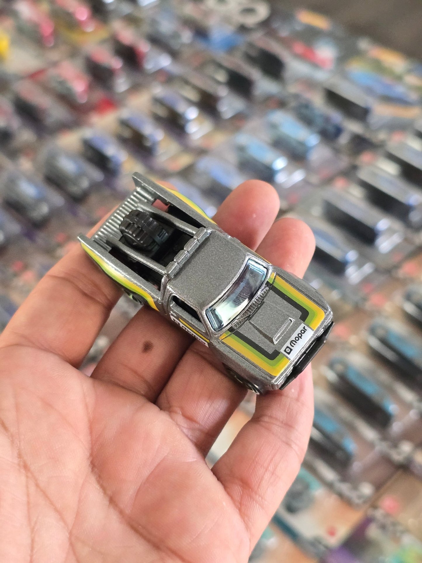 Hot Wheels 1987 Dodge D100 (Uncarded) - Kinder Logs