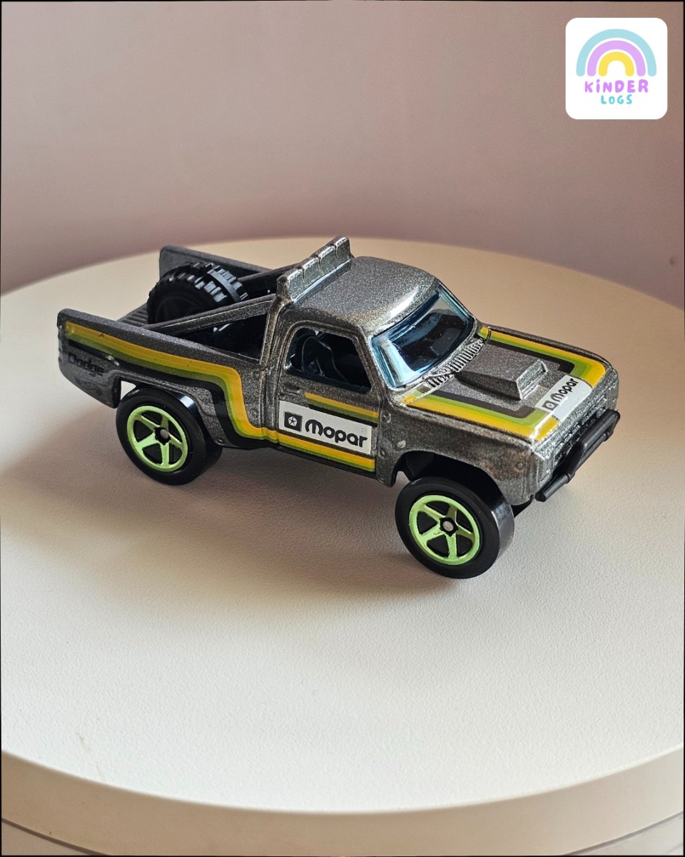 Hot Wheels 1987 Dodge D100 (Uncarded) - Kinder Logs