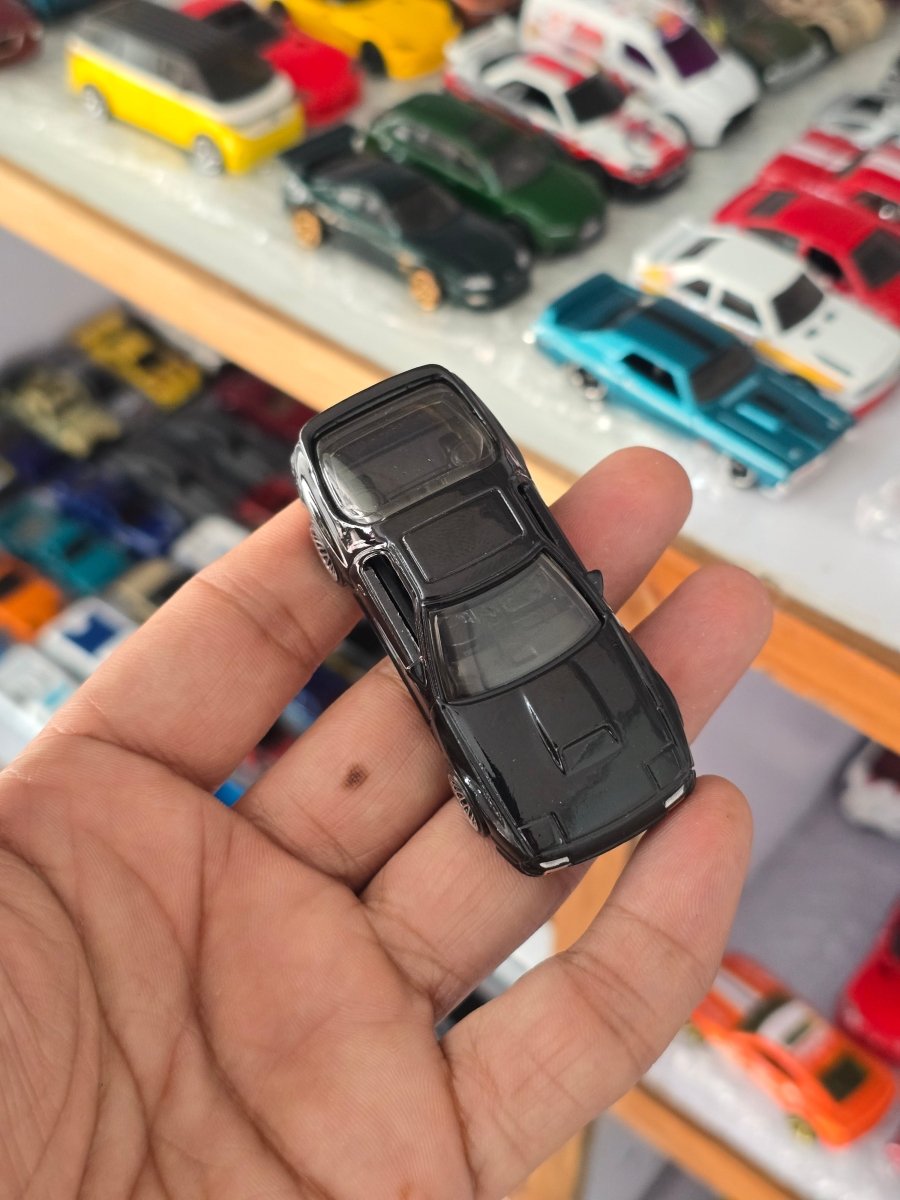 Hot Wheels 1989 Mazda Savanna - Black (Uncarded) - Kinder Logs