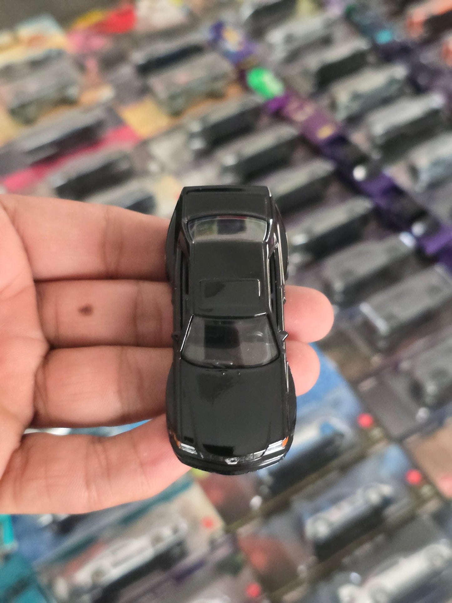 Hot Wheels 1989 Mercedes - Benz 560 SEC AMG - Black (Uncarded) - Kinder Logs