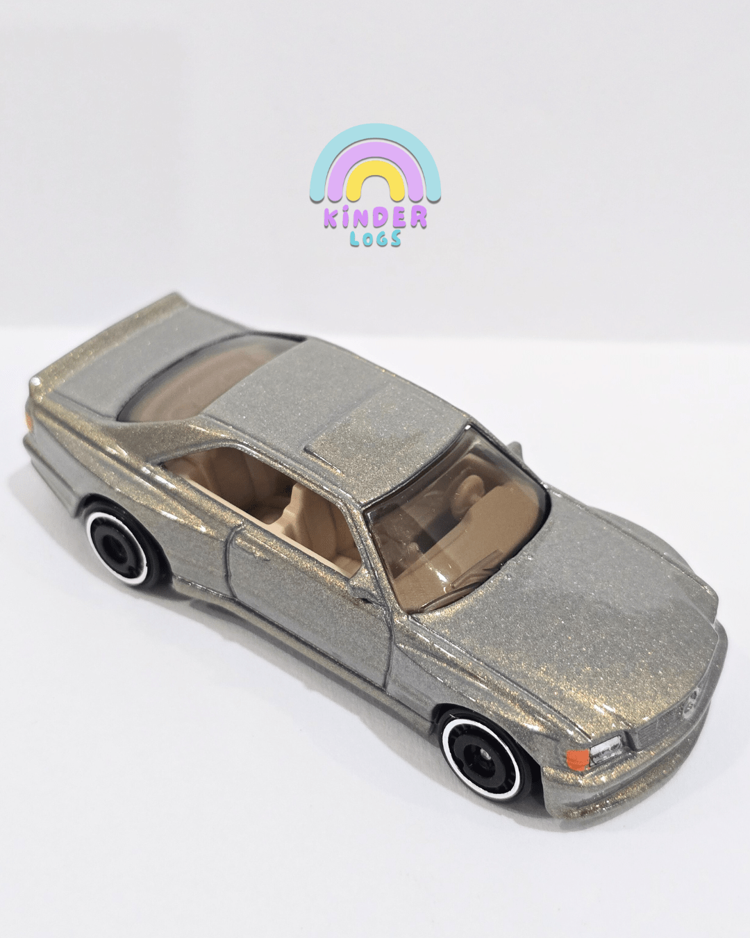 Hot Wheels 1989 Mercedes - Benz 560 SEC AMG - Glitter Gold (Uncarded) - Kinder Logs