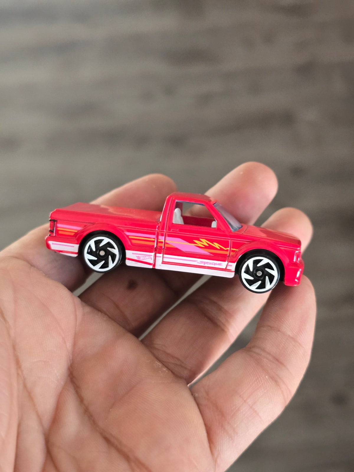 Hot Wheels 1991 GMC Syclone - Red With White Graphics (Uncarded - New) - Kinder Logs