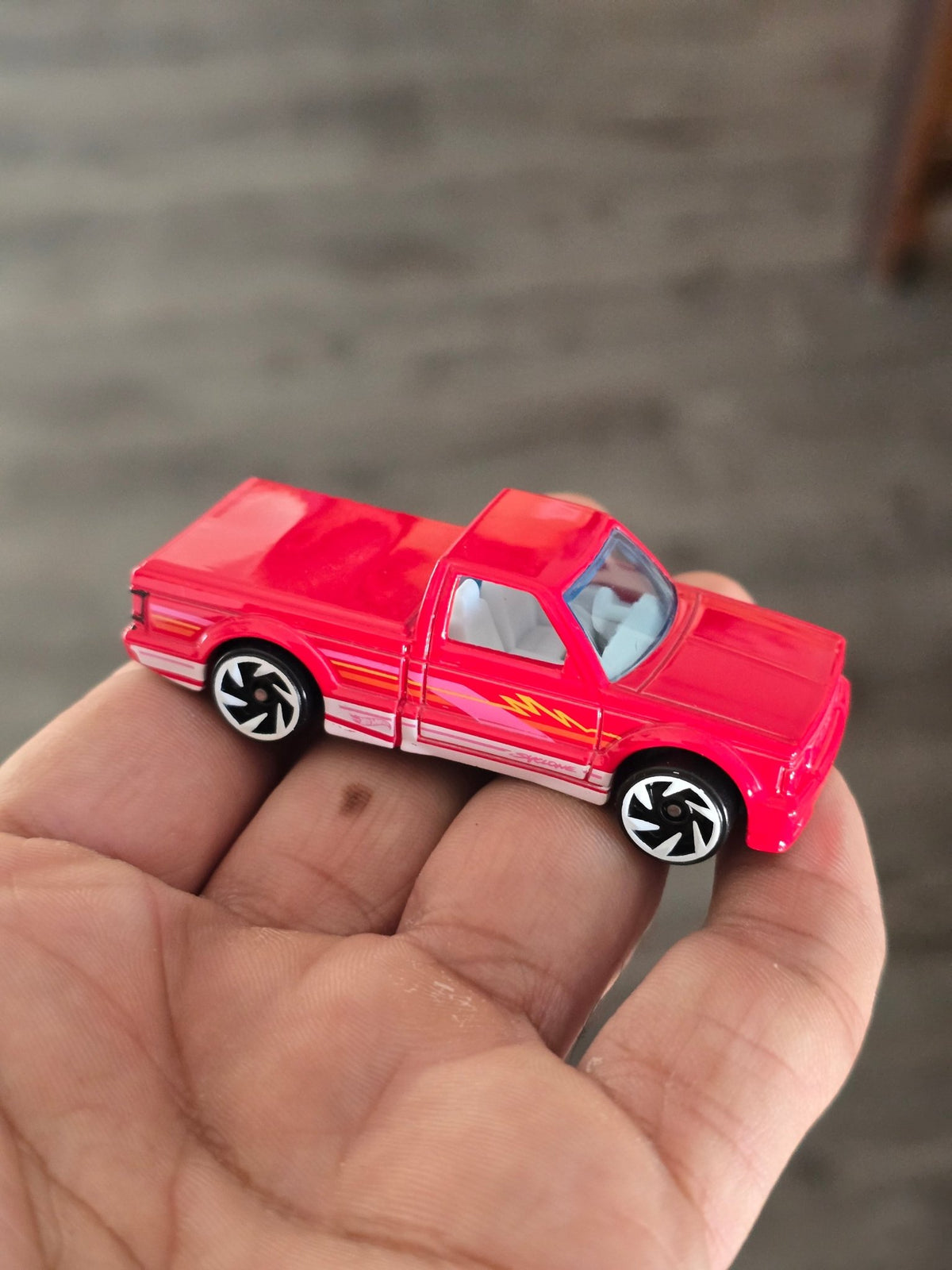 Hot Wheels 1991 GMC Syclone - Red With White Graphics (Uncarded - New) - Kinder Logs