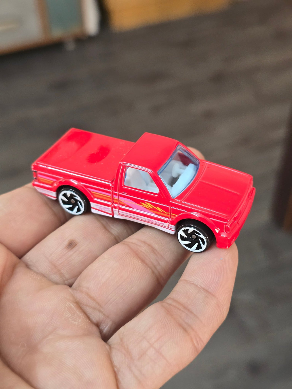 Hot Wheels 1991 GMC Syclone - Red With White Graphics (Uncarded - New) - Kinder Logs