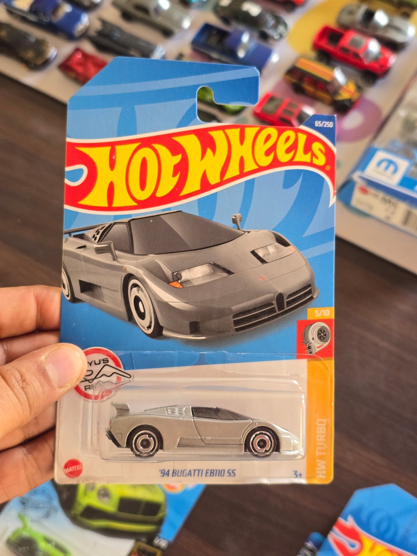Hot Wheels 1994 Bugatti EB110 SS (Light Grey) - Kinder Logs