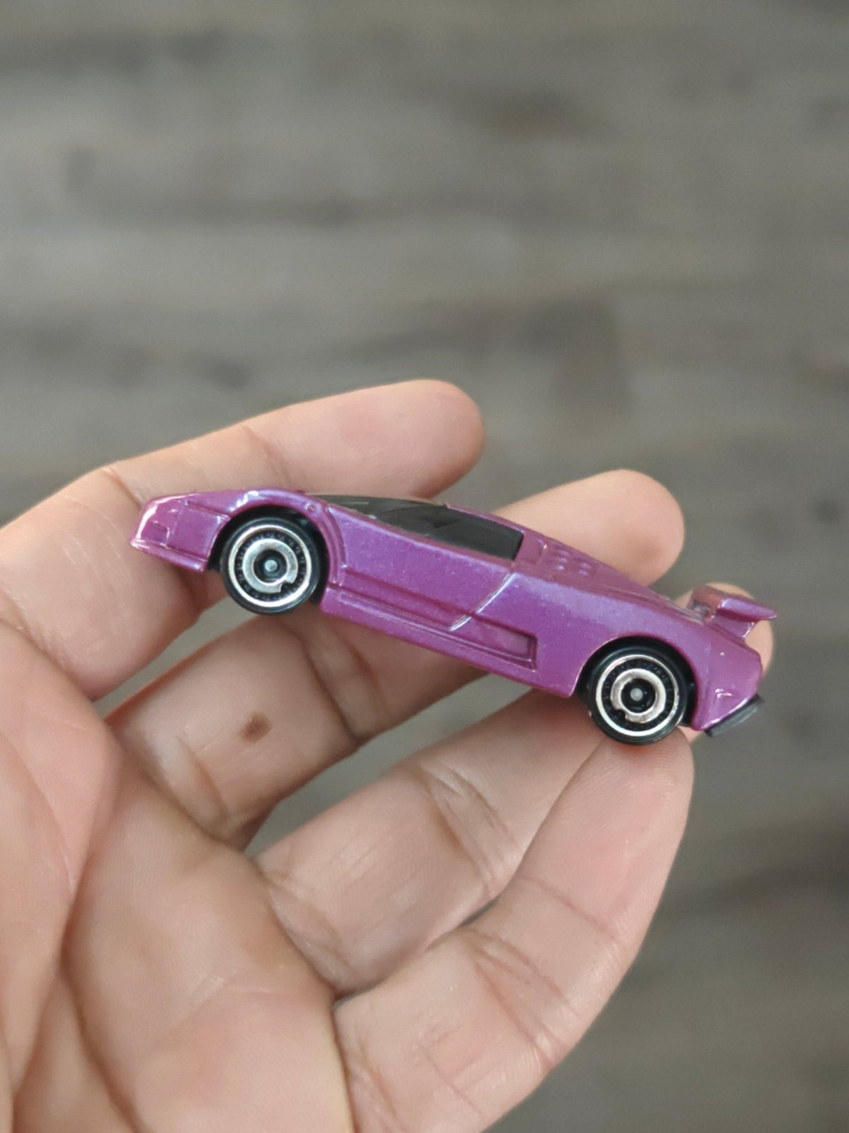 Hot Wheels 1994 Bugatti EB110 SS - Purple (Uncarded - New) - Kinder Logs