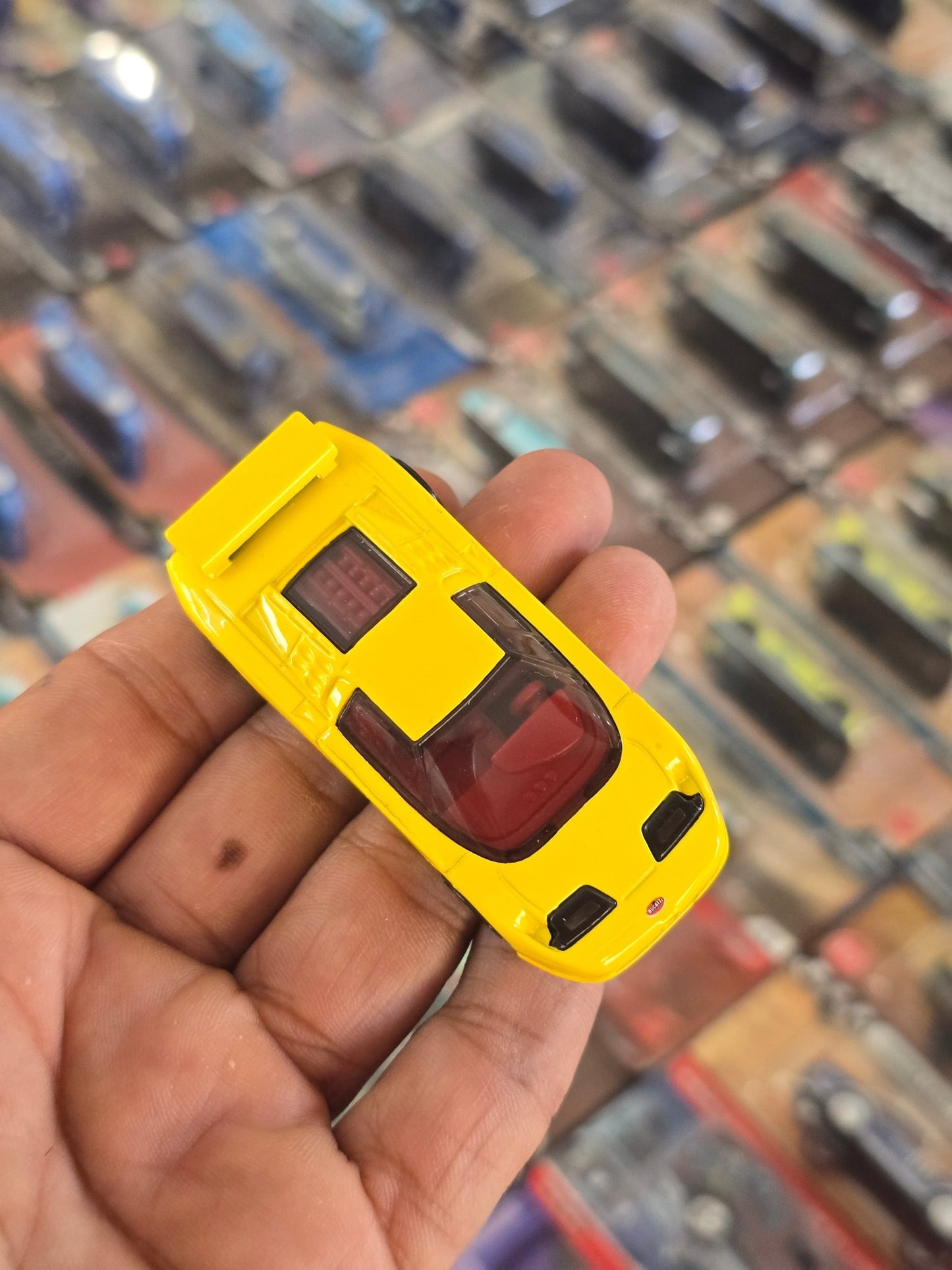Hot Wheels 1994 Bugatti EB110 SS - Yellow (Uncarded) - Kinder Logs