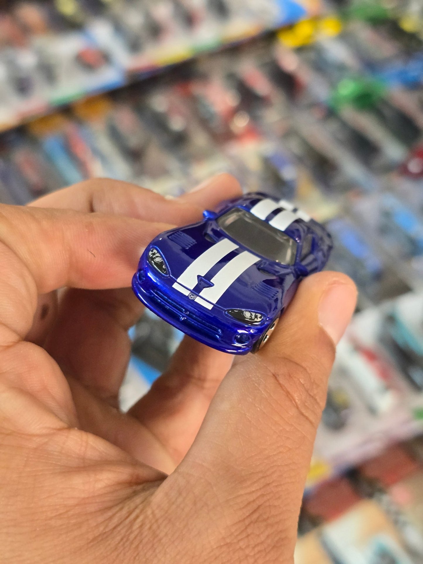 Hot Wheels 1996 Dodge Viper GTS (Uncarded) - Kinder Logs
