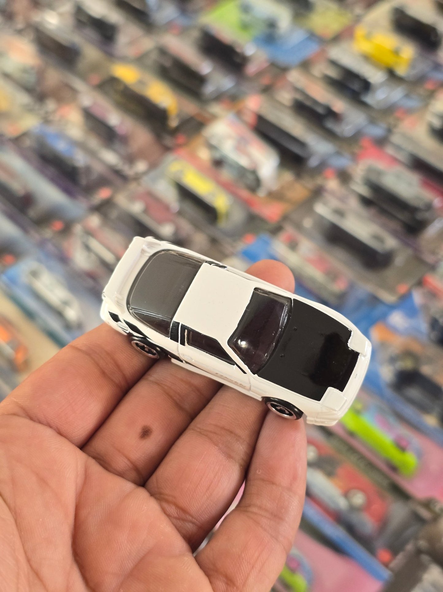 Hot Wheels 1996 Nissan 180SX Type X - White (Uncarded) - Kinder Logs