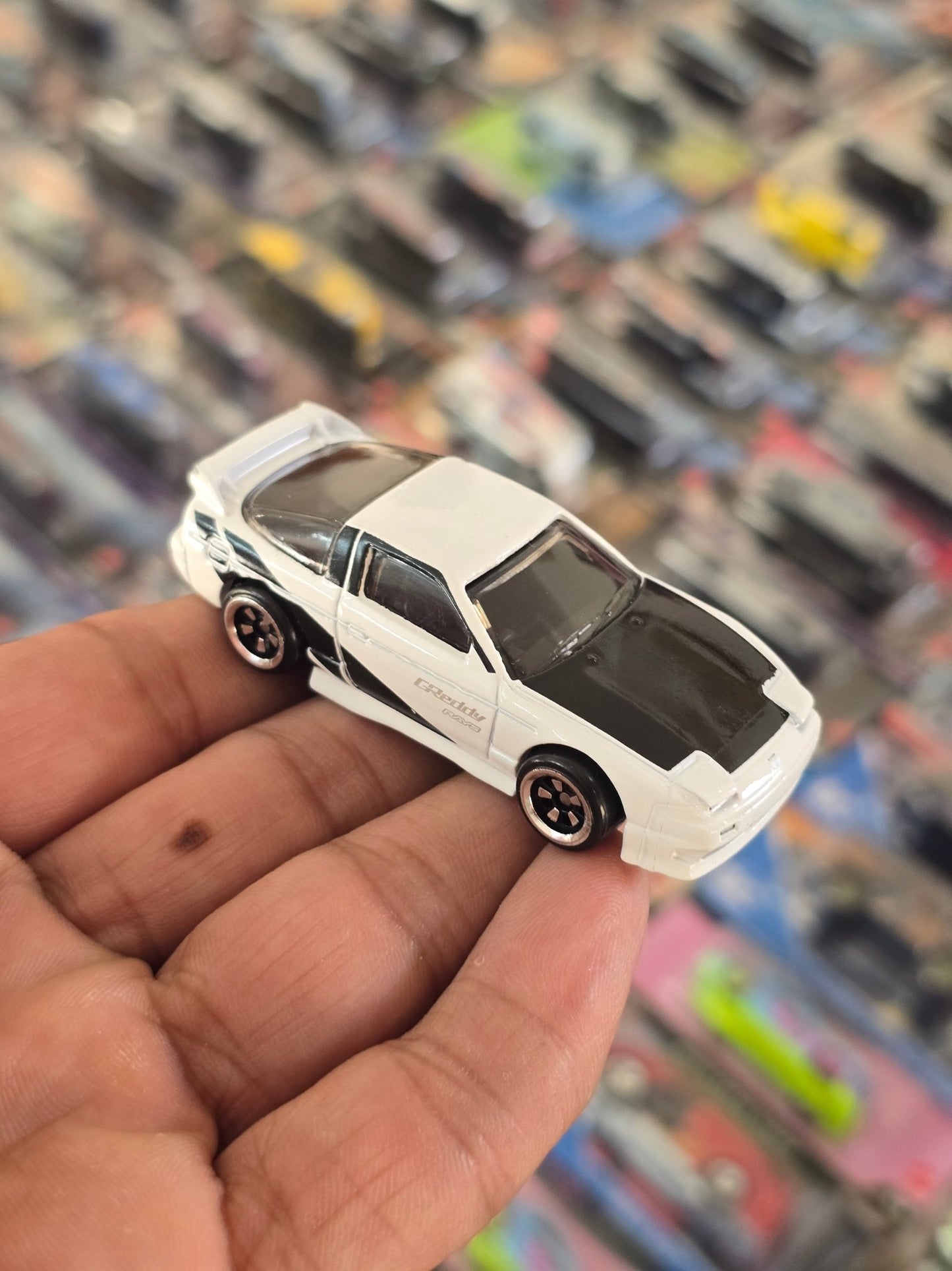 Hot Wheels 1996 Nissan 180SX Type X - White (Uncarded) - Kinder Logs