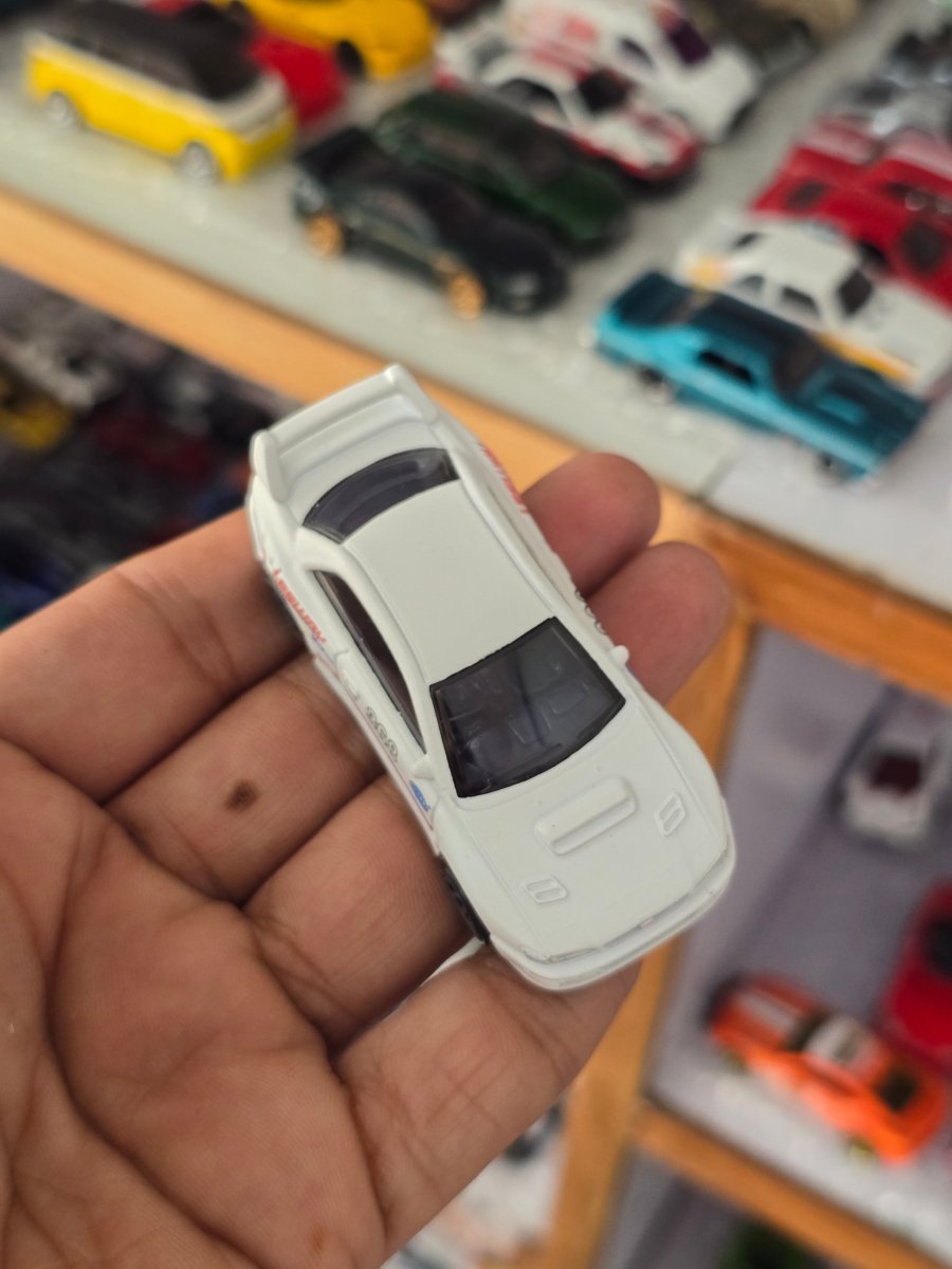 Hot Wheels 1998 Subaru Impreza 22B STi - White (Uncarded) - Kinder Logs