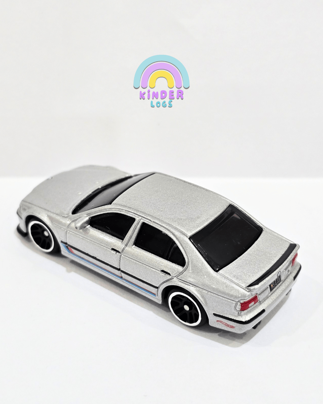 Hot Wheels 2001 BMW M5 - Silver (Uncarded) - Kinder Logs