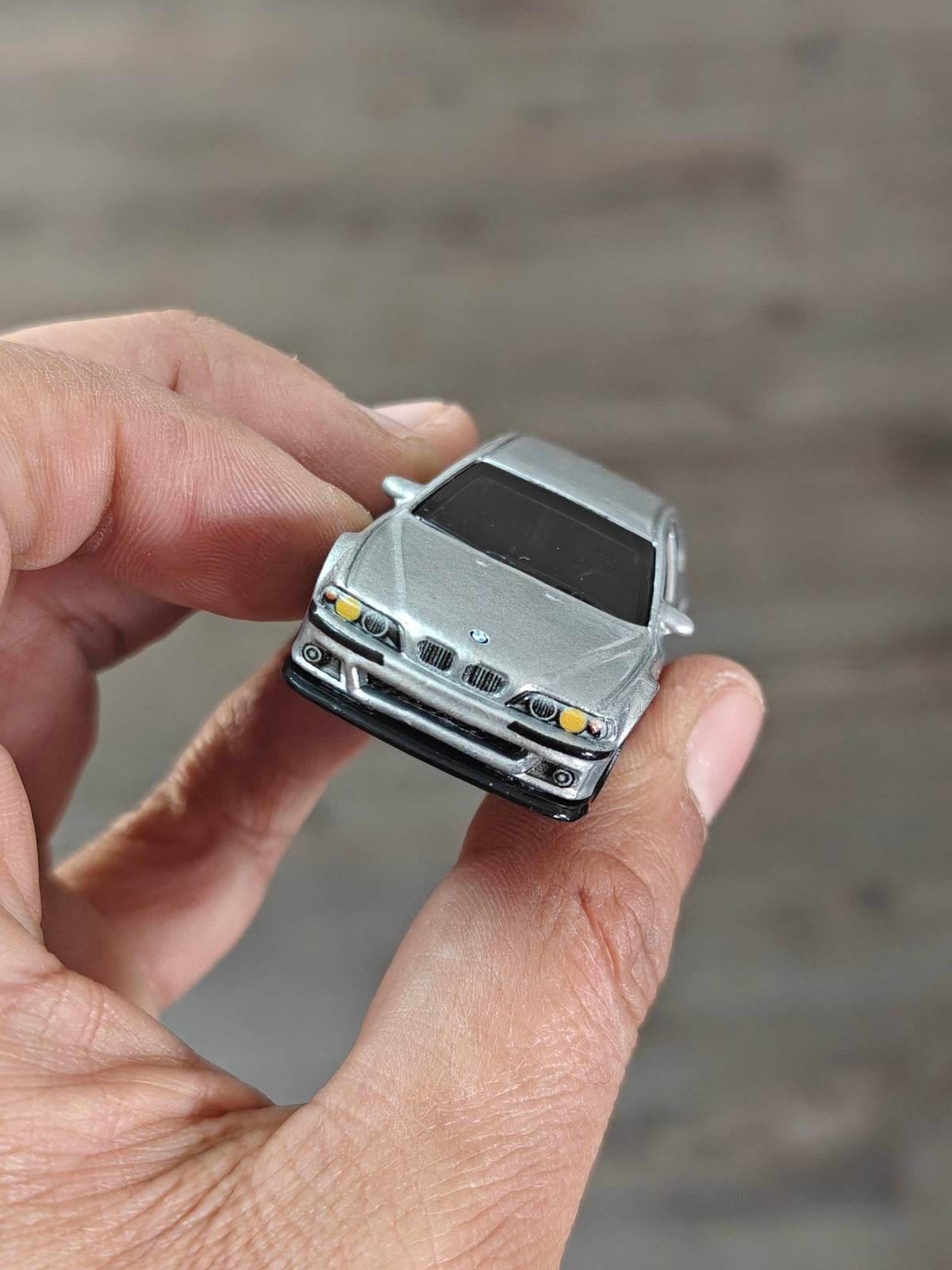 Hot Wheels 2001 BMW M5 - Silver (Uncarded) - Kinder Logs