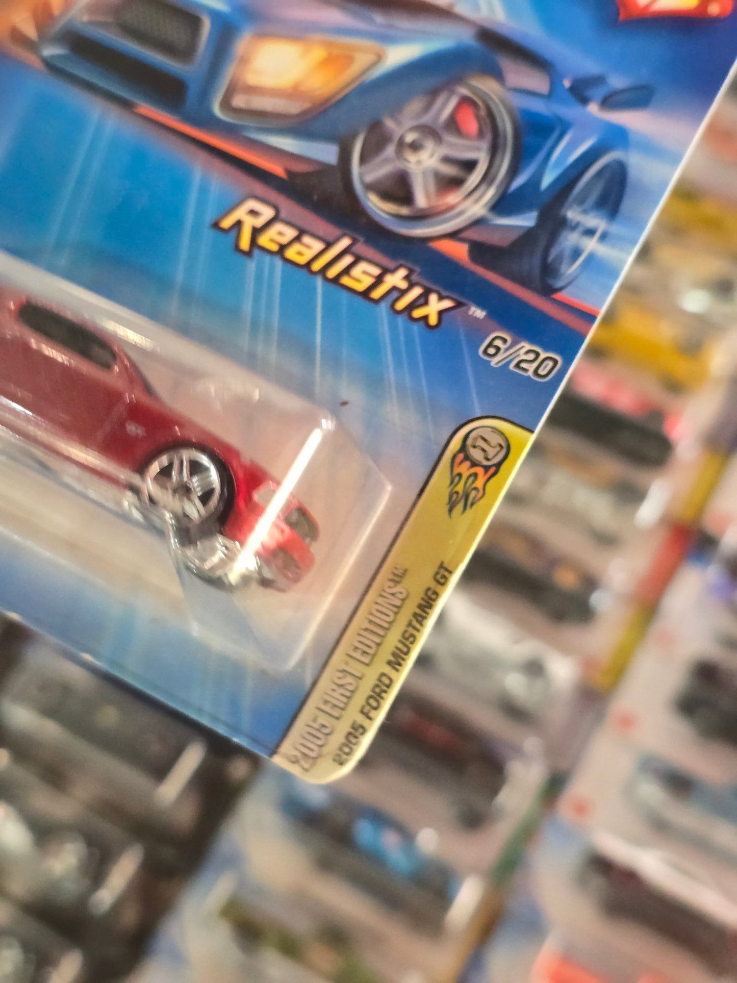 Hot Wheels 2005 Ford Mustang GT (2004 Card) - Kinder Logs
