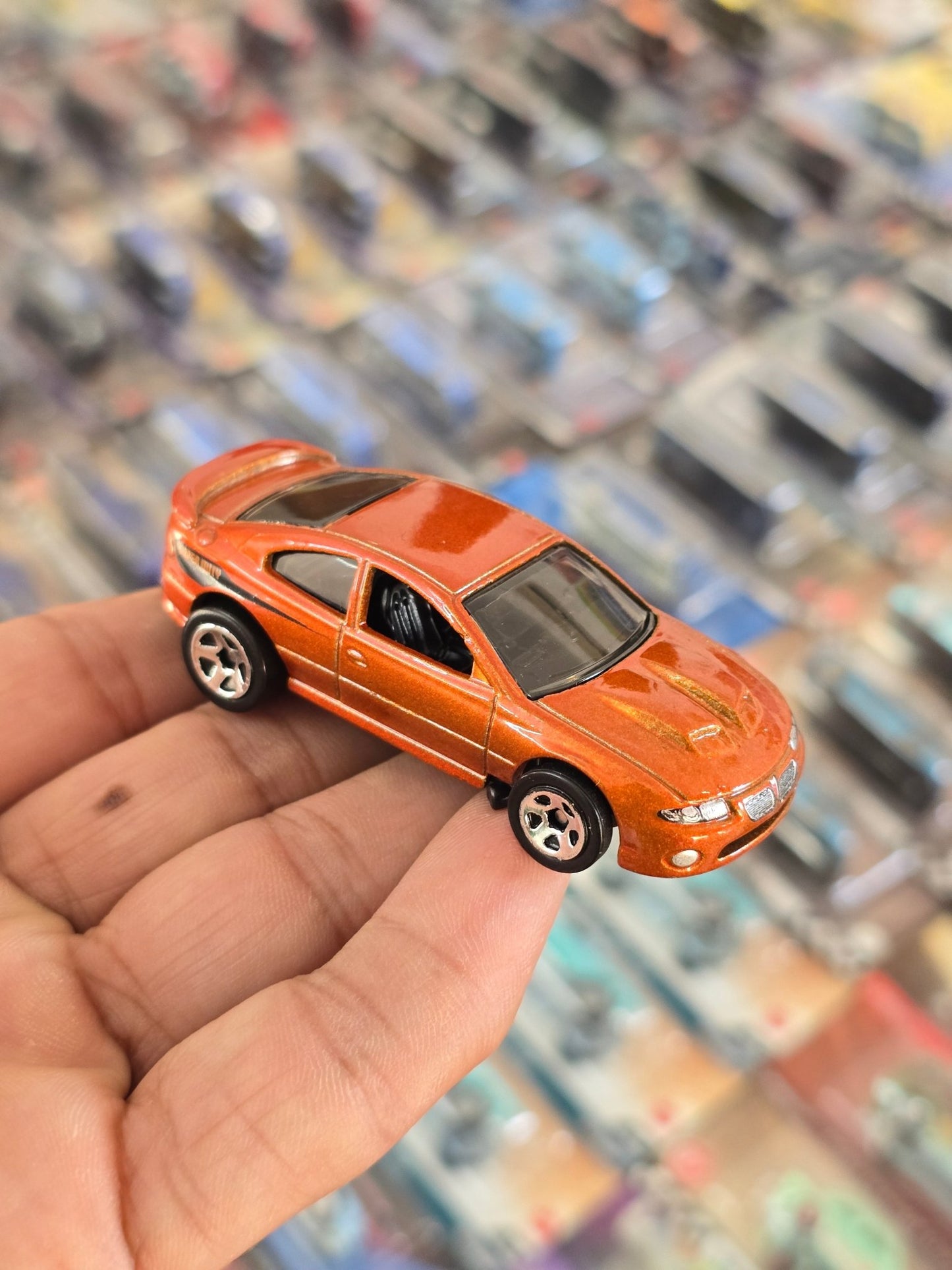 Hot Wheels 2006 Pontiac GTO Super Duty (Uncarded) - Kinder Logs