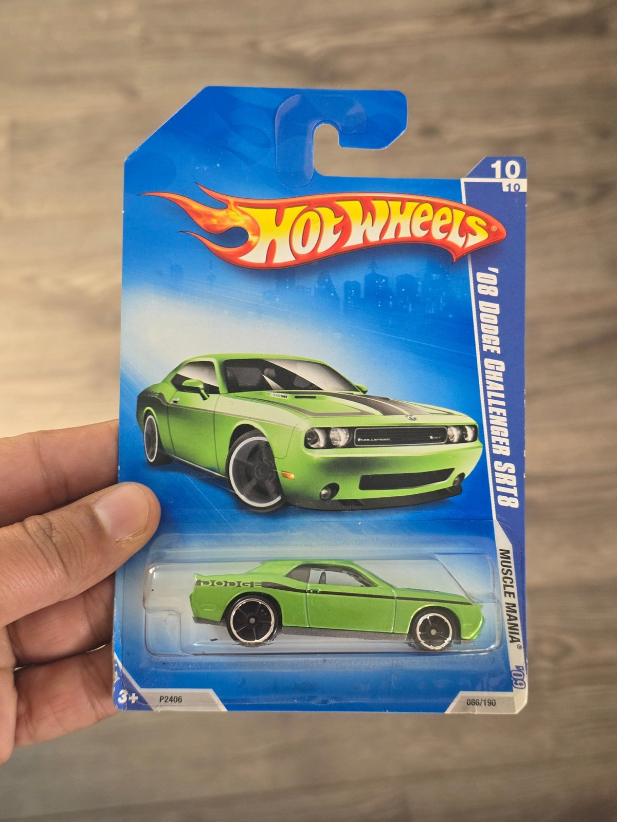 Hot Wheels 2008 Dodge Challenger SRT8 (2009 Imported Card) - Kinder Logs