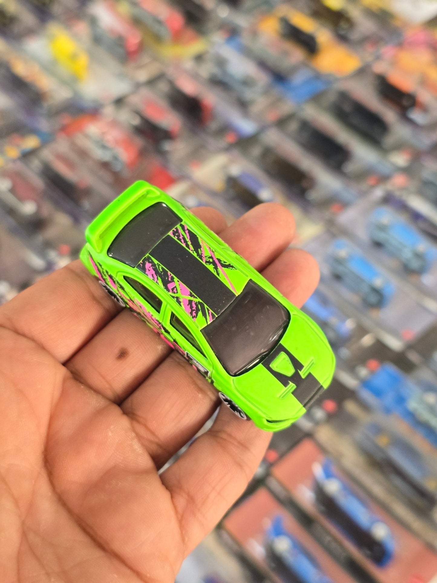 Hot Wheels 2008 Mitsubishi Lancer Evolution Neon Speeders - Green (Uncarded) - Kinder Logs