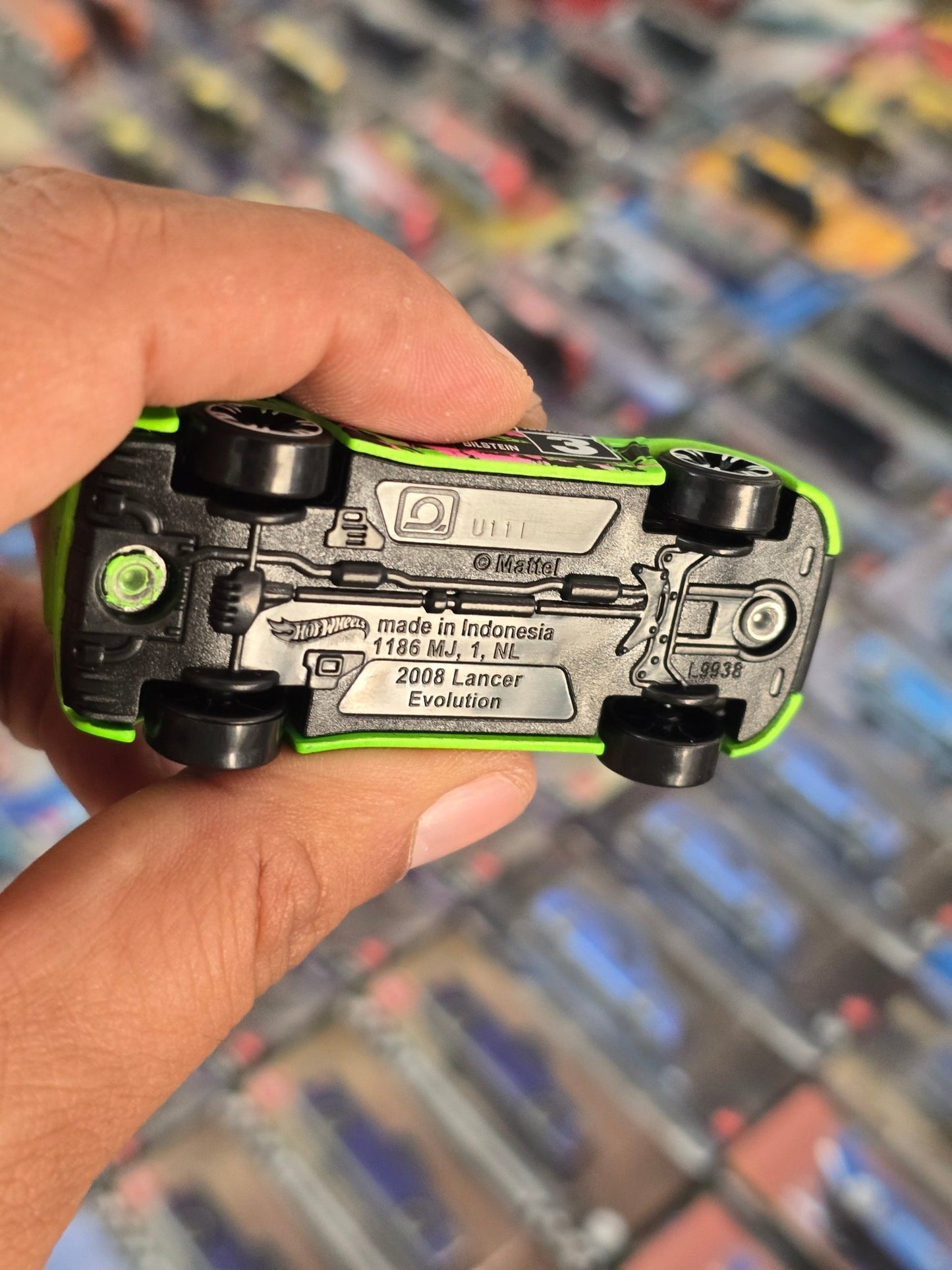 Hot Wheels 2008 Mitsubishi Lancer Evolution Neon Speeders - Green (Uncarded) - Kinder Logs
