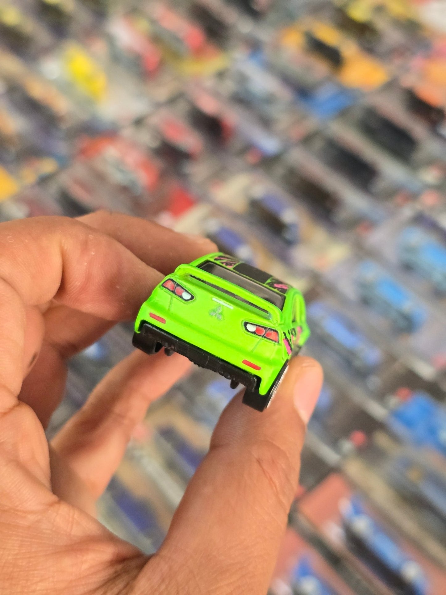 Hot Wheels 2008 Mitsubishi Lancer Evolution Neon Speeders - Green (Uncarded) - Kinder Logs