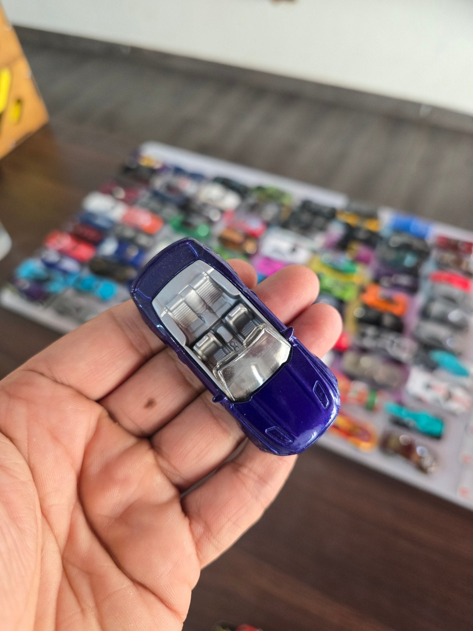 Hot Wheels 2015 Ford Mustang GT Convertible - Blue (Uncarded) - Kinder Logs