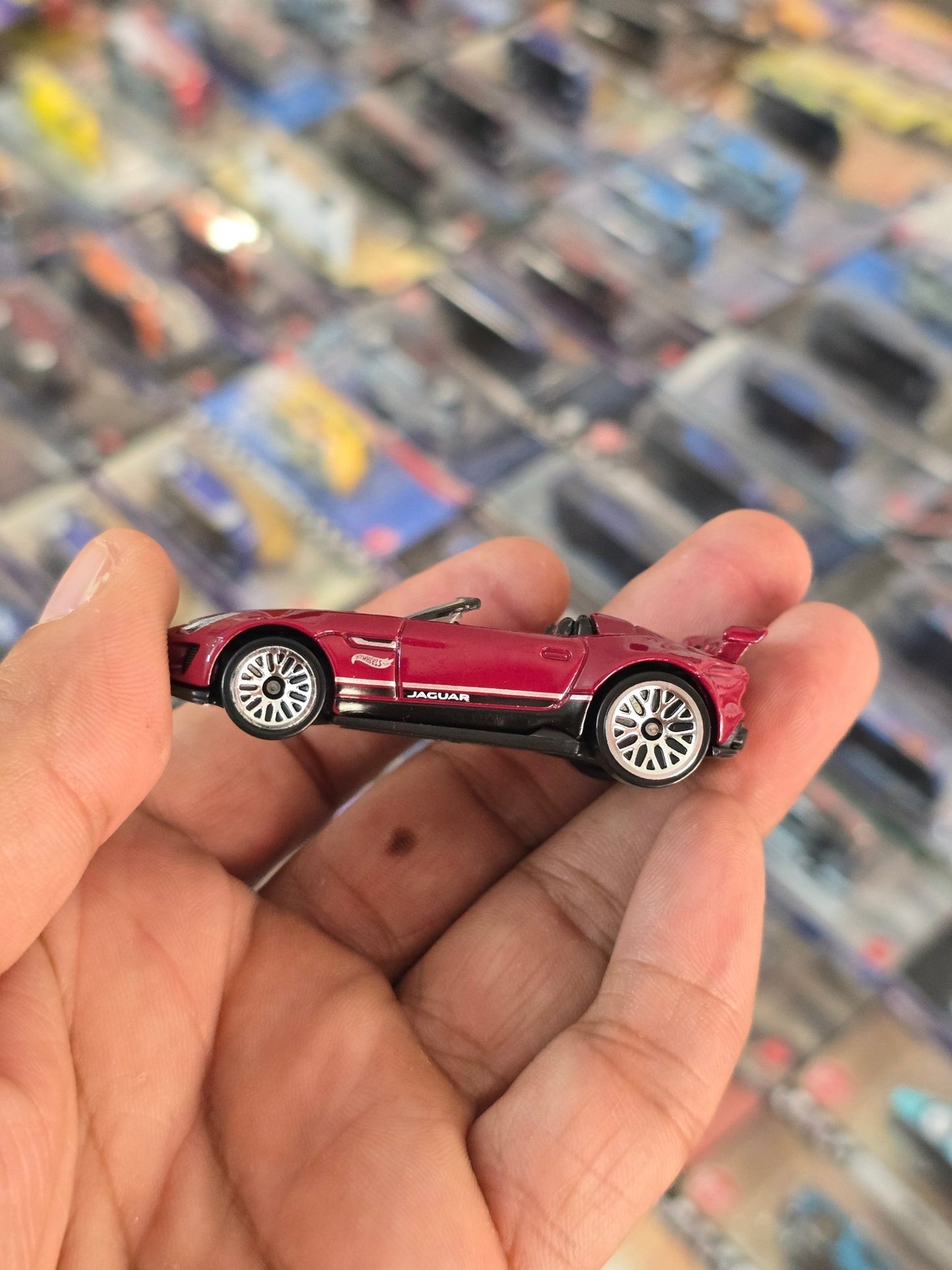 Hot Wheels 2015 Jaguar F - Type Project 7 - Wine (Uncarded) - Kinder Logs