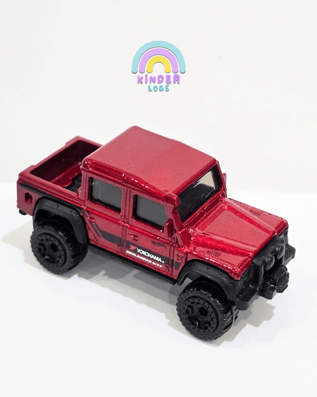 Hot Wheels 2015 Land Rover Defender Double Cab - Red (Uncarded) - Kinder Logs