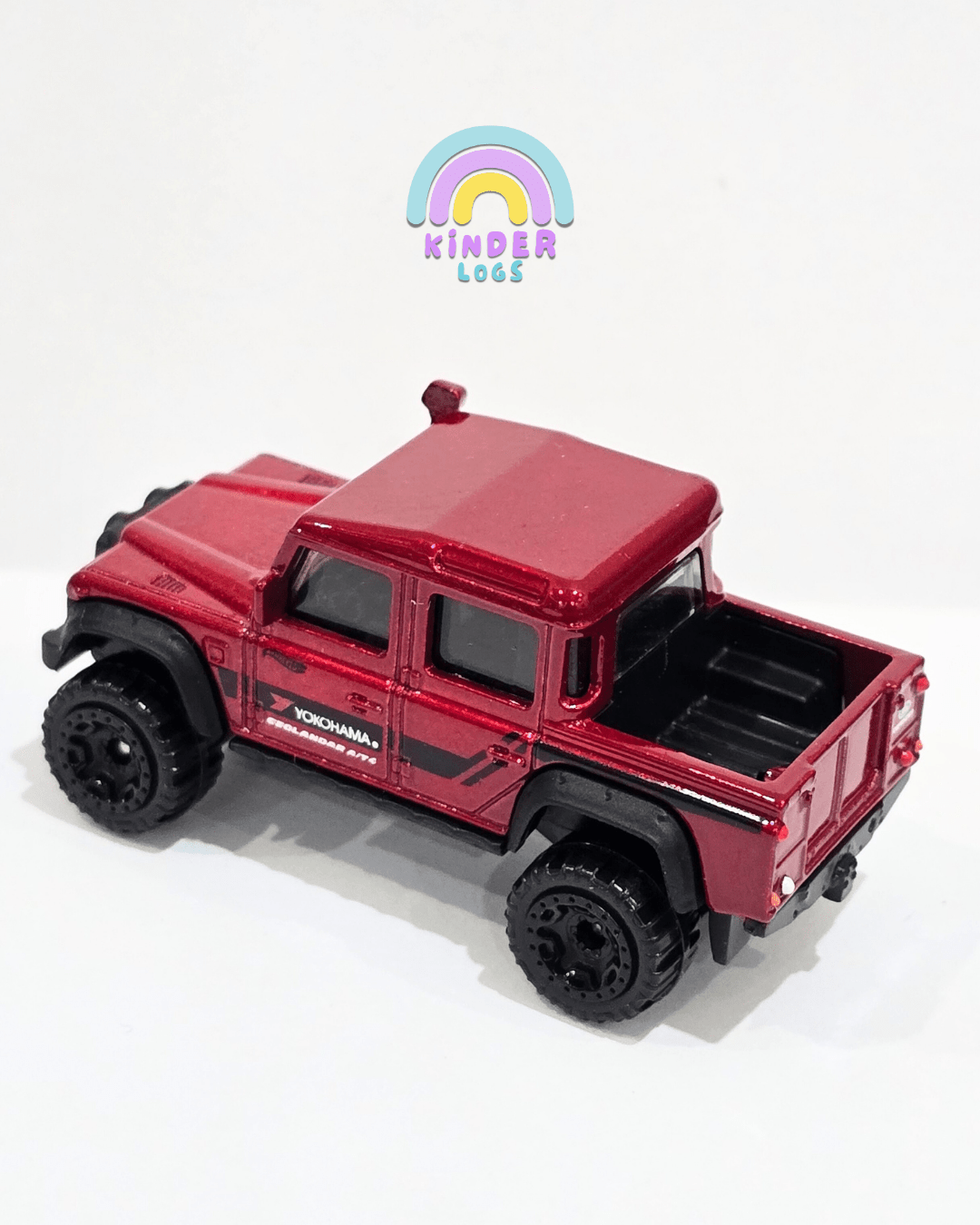 Hot Wheels 2015 Land Rover Defender Double Cab - Red (Uncarded) - Kinder Logs